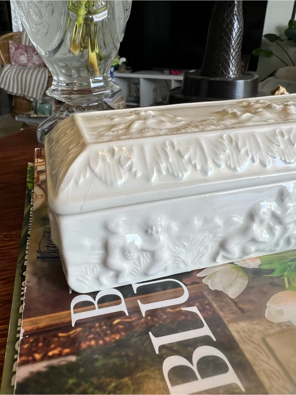 Vintage White Ceramic Cherub Box Relief Scene Jewelry Trinket Box With Lid